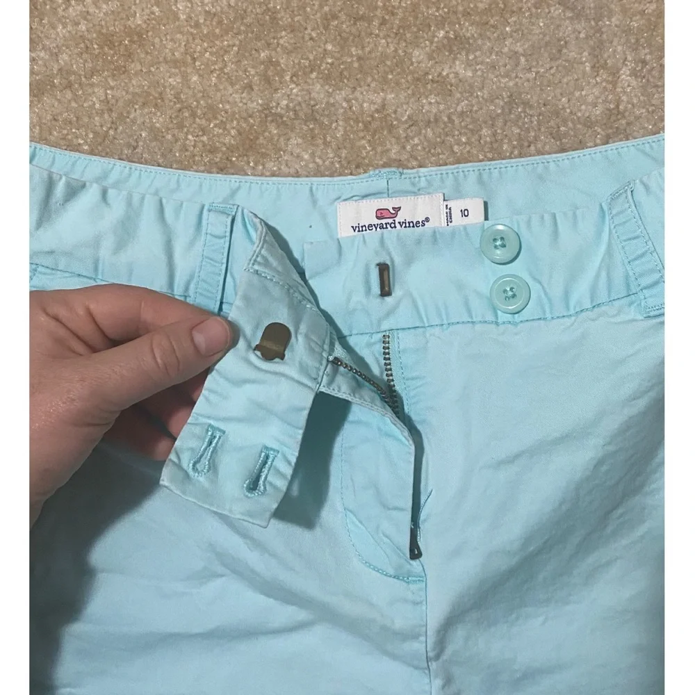 Vineyard Vines Blue Khaki shorts 10 - Picture 5 of 8